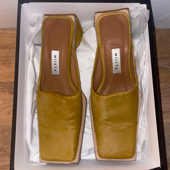 :) Jena Honey Gold Hair Mules by Miista 🐝 - Picture 3 of 14